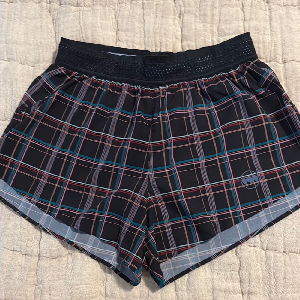 Janji Black and Black multi plaid  Athletic Shorts Lightweight size XS